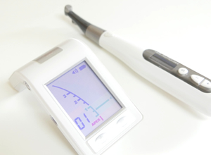 （左）ROOT ZX mini （右）TRI AUTO mini：共にモリタ